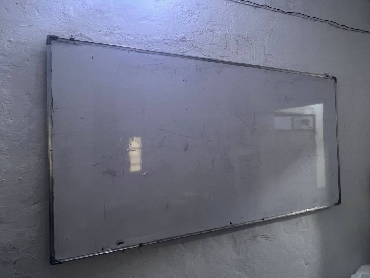 سلام عليكم اغراض معهد لبيع
كرسي بلاستك عدد ٥ ستولات اثين صبورات ٢ مبرد واحد ميز مكاتبي مع كرسي عنوان بغداد مدينه لصدر اتصال علرقم***********
