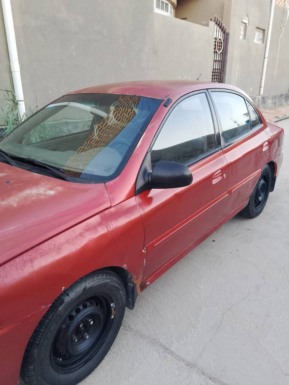 سلام عليكم. للبيع سياره كيا ريو 2005 بسمي رقم مميز جاهزه مكينه وكير مكفولات سياره جاهزه حداديه جديده نقصهه فقط التبريد وكشرهه جارده وبيهه بعض الدحجات ضربتهه يم قبق البانزين مابيهه اي نقص غير ذني الذكرتهن السعر(42) وبيها مجال للاستفسار ***********
