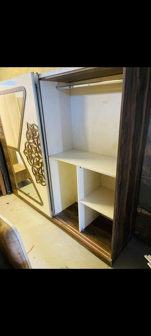 #غرف#تركي نضيفة حيل ٤٠٠ ومتوفر غرف ٣٥٠ وفوك ومتوفر غرف جديد @إشارة


**إذا كنت صاحب هذا الإعلان وتريد حذفه لأي سبب، رجاءا أرسل رسالة إلى الدعم الفني**