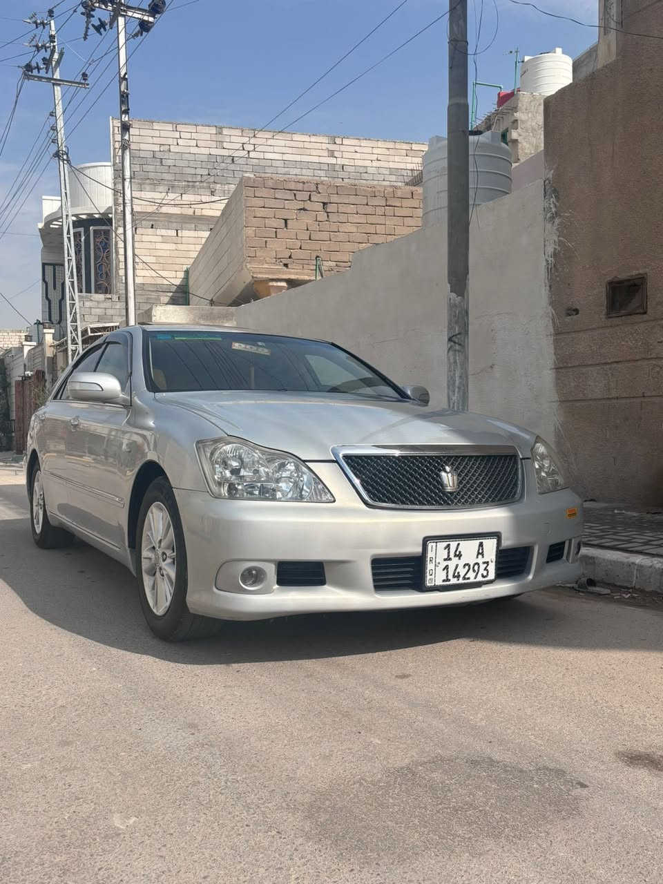 سلام عليكم شاهينه. رقم بصره تسجيل جديد.السياره كفاله من الكص والنقل والضربه والصبق. فقط كصة قمارا.  السياره فوول مواصفات لاخيرر. بعد معروفه مواصفات الفول.  السياره مكينه وكير وحداده كرتون تبريد. ثلج.  سنويه لغاية30 تنتهي.  تخم تاير ويل حصيره. السياره جديده معني الكلمه جديده كلشش. سعر. 125. هاتف. ***********البصره الزبير.
