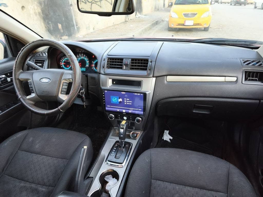 فۆڕد فیوژن مۆدێل 2010 رەنگی مارۆنی ، تەنها 131 هەزار میل هەقیقی ڕۆشتووە ، گێر و مەکینە بە شەرت ، تەبرید ، کارەبای بە شەرت بێ تەقەو رەقە ، 5 پارچه پەمپە لەسەر ساغی بێ دەعم ، رەسمی سۆنەرم داناوە ، سەنەوی لە 2024 بەسەرچووە بە ناوی خۆمەوەیە ، نرخ 70 گەلا و کەمێک مەجال. ژ.م (***********) شاشە و کامێرا ، سەقف سلاید ، کوشن کارەبا. السليمانية, العراق
