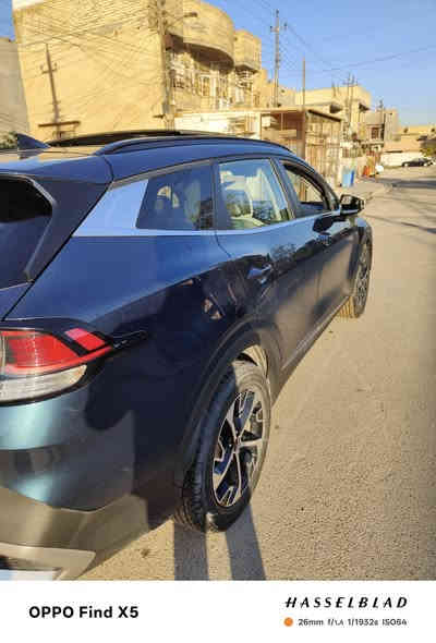 كيا سبورتج 2023 هايبرد فول 1/1 مواصفات
لون مميز  
الموديل : 2023. (وارد امريكا ) .
المحرك : 2.0 . 4سلندر
العداد : 9000
الرقم : بغداد

 المواصفات
بانوراما
ناقل حركة اوتو 6 نمر
دخول ذكي(بصمة) +تشغيل عن بعد
رادار جانبي
شحن وايرليس
حساسات امامي وخلفي
مصابيح امامية زنون معLED
بك لايت LED
كشافات زنون
ويل قياس 19 انج
شاشة كبيرة  مع كاميرا
المقاعد مخمل 
مقاعد امامية كهرباء
صندوق كهرباء 
مقاعد امامية تدفئة
شفتات ستيرن
تدفئة ستيرن
سايد بريك بصمة
تبريد شاشة
مرايا متحسسة للاضاءة العالية
محدد سرعة+فول تحكم ستيرن
شاشة سرعة ديجتل
باقي الموصفات معروفة 
السعر (200$) بيها مجال قليل .

 #مكان السيارة بغداد / الحسينية

 للاتصال والاستفسار   
***********
