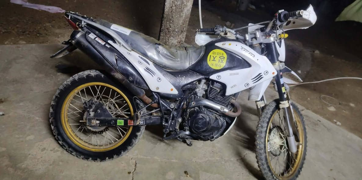 السلام عليكم قفاز للبيع
كلشي مابيه شغل ومش 
محرك 200
السعر 550بي مجال
مراوس هم يرهم 
***********
