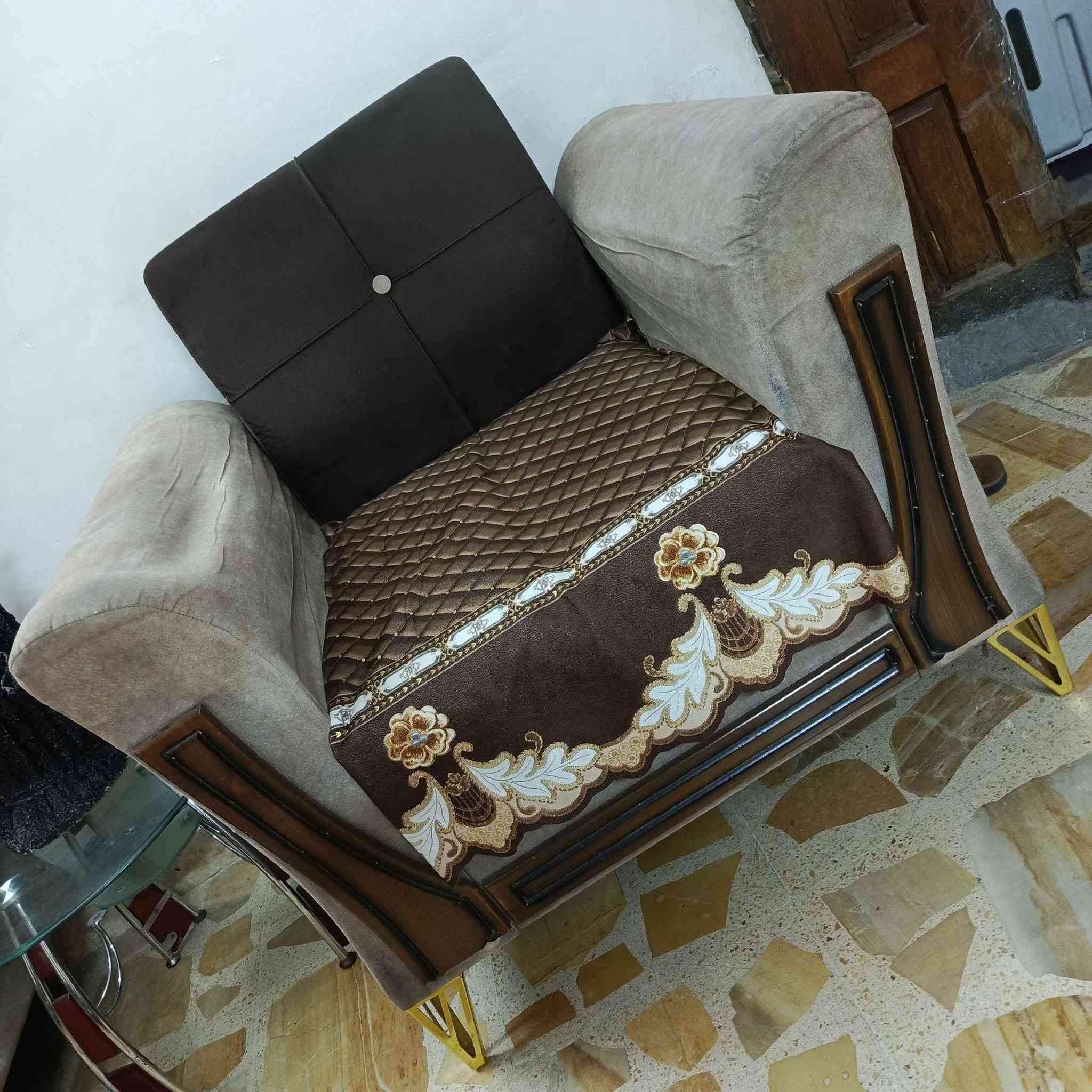 تخم هو وطبلاته للبيع بغداد, العراق


**إذا كنت صاحب هذا الإعلان وتريد حذفه لأي سبب، رجاءا أرسل رسالة إلى الدعم الفني**