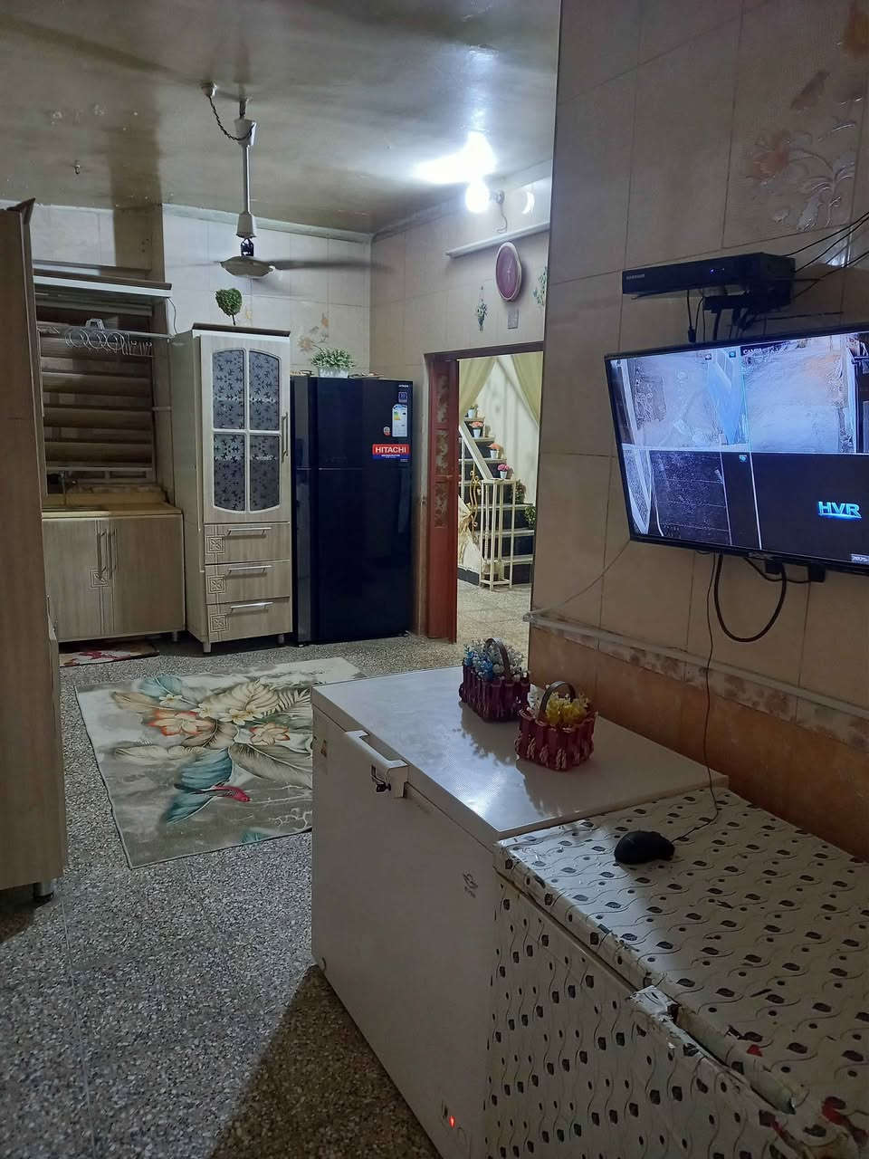 منزل للبيع.. طابقين 
٢٠٠ م
ما ساحب عليه سلفة 
عكادة فيه ٤ غرف استقبال عدد ٢ صحيات ٣ مجاميع براني كراج سيارة.. كدام البيت متنزه.. منطقة جيدة وجيران ذهب 
السعر  ١٤٥ مليون
*********** تلفون ديوانية, القادسية
