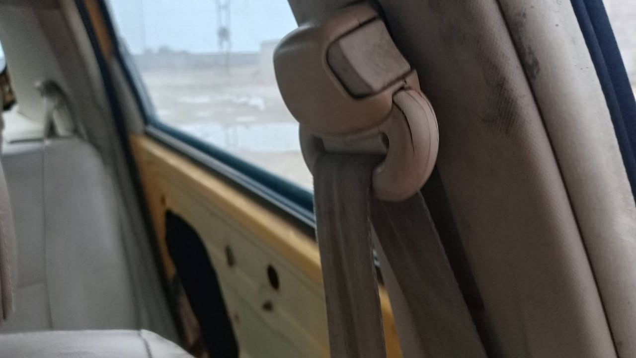 سياره شيري فلاوين موديل 13السنويه ب 18منتهيه مكينه بيها تبخير كير جديد السياره يرادلها ترتيب بدون راعي مكاني الزبير قرب سوق سوادي السعر 9اوراق رقمي ***********غير متواجد ع النت الشراب يتصل رقم الماني سنويه عاج
