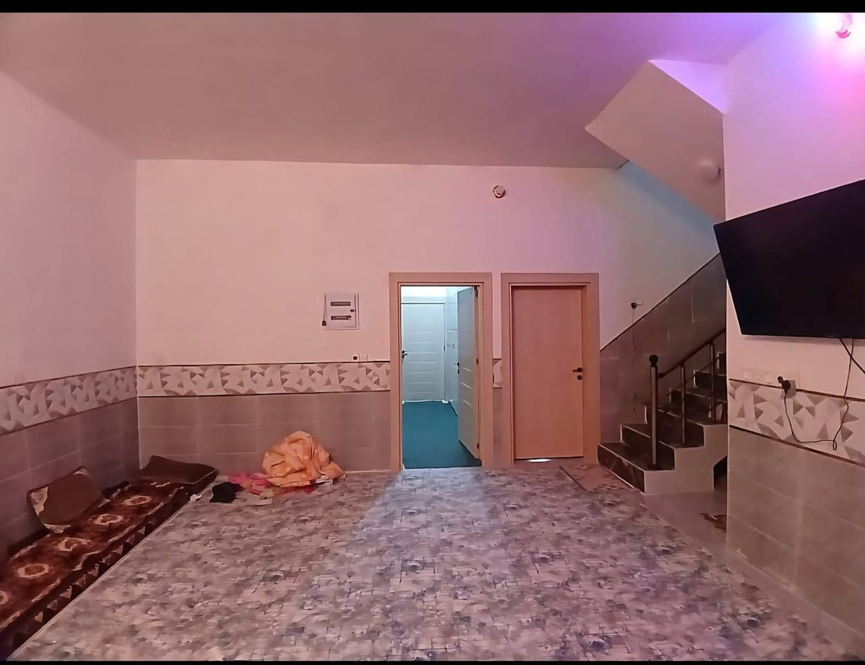 اعلان رقم (820)
بيت زراعي ركن طابق واحد للبيع 
مساحة/210م 
العنوان/قرب مدرسة اماني 
السعر/87 مليون 
--------------------
للاستفسار اكثر مراجعة مكتب محمد الواقع في فلكة راس فرع جامع الامام علي او اتصال بالارقام التالي 
***********
***********
نستقبل كافة عروضاتكم سكنية وتجارية في كافة المناطق طوز و كركوك...
