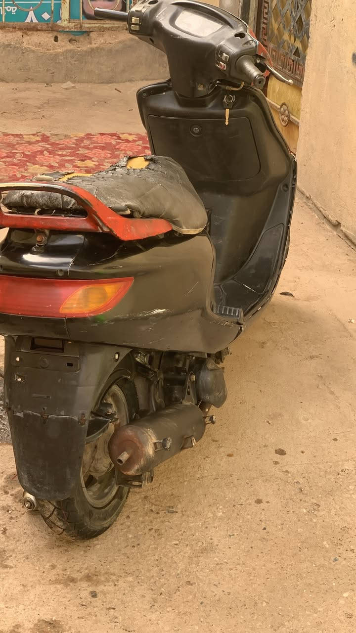 فراشه للبيع نثيه كلشي شغال اشاير لايتات سلف . مكينه مفتوحه السعر 350 بيه مجال ***********
