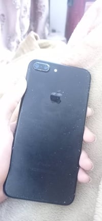 آيفون 7 بلس • ٢٥٦ • كاميرا ورا متوقفة