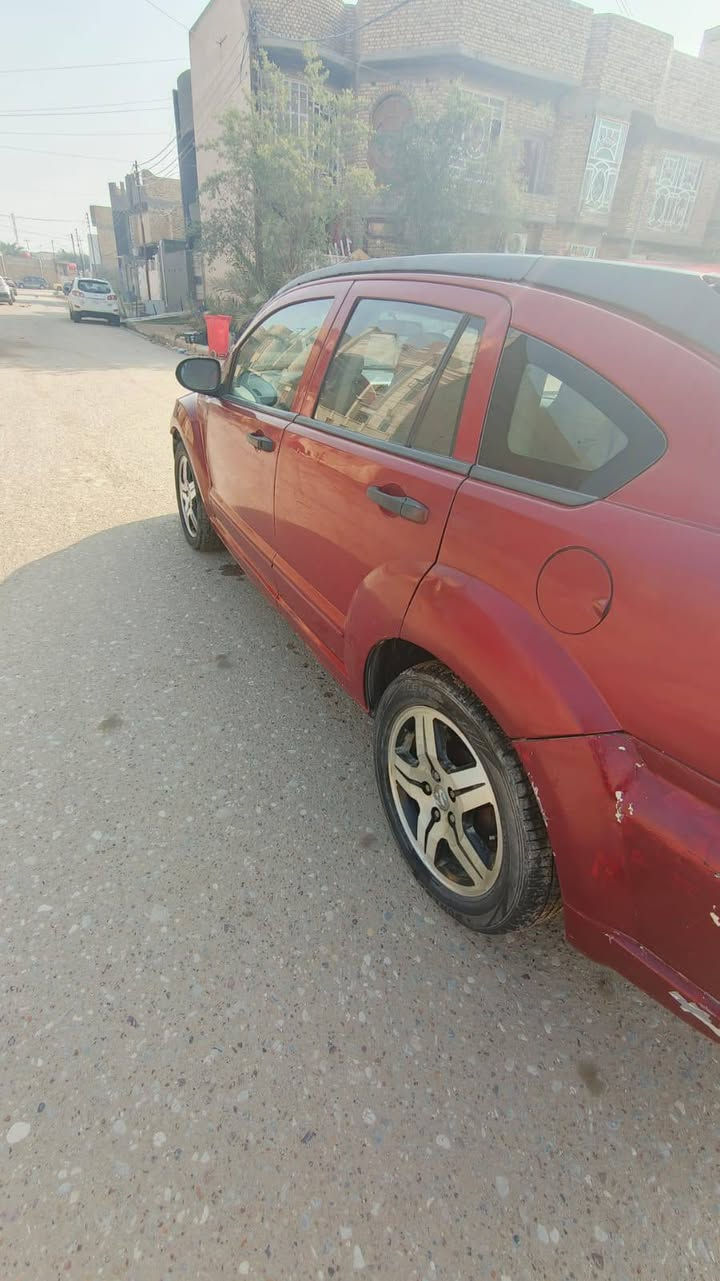 السلام عليكم 
دوج كاليبر للبيع موديل 2007
تحويل ثاني رقم دولي الجديد 
(رقم مميز )
محرك ٢٠٠٠ المرغوب صرفيته كلش حلوة 
مكينه وكير بحالة جيده
سيارة قبل فتره ادامه كامله مسويلها 
شاشة ايباد 
دواخل نظيفه 
المكان : الناصرية الشموخ 
***********
السعر ٥٠ وبيها مجال ناصرية, ذي قار
