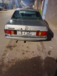 مرسيدس رئاسي • ١٩٨٣ • رقم بصرة دولي