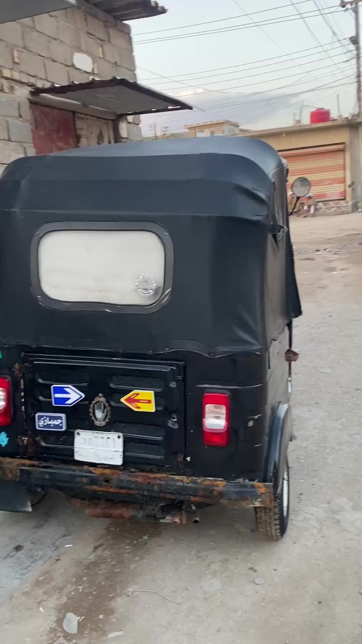 سلام عليكم
تكتك 2015 جديده رقم وسنويه جاهزه من كهربائيات دبلات وضفيره جديده عليه ادامه كامله المكينه مجفته شركه 
السعر 200/4مليون وبيه مجال  ***********
