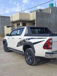 هايلوكس • ٢٠٢٢ • ٩٠٠٠٠ كم