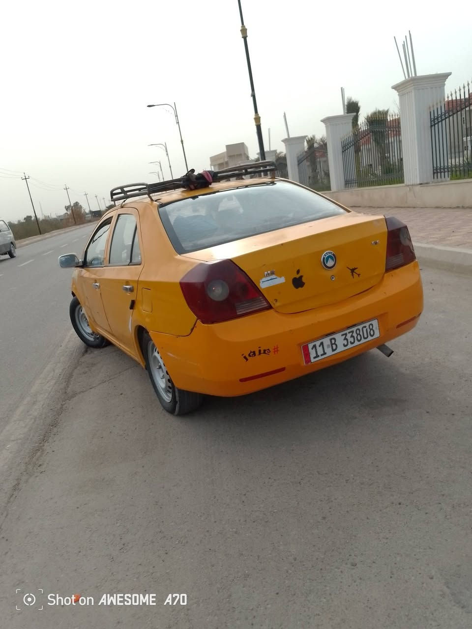 جيلي ام كي سياره للبيع كير جديد محركه كورله نحله كير عاديي سياره بسمي مصفره باكان سياره بغداد سعره ٢٨وبيه مجال بصيط 
رقمي ‏‪***********‬‏
