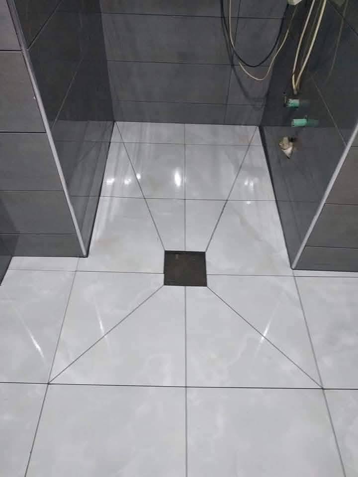 خلفه مرمر وبورسلين عمل ممتاز بما يرضي الله 
استلام مهندس مكاني نجف ***********
