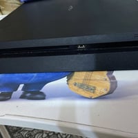 بلي 4 لل بيع فقط اولاين نضام 13.5 ذاكره 512 كامل ملحقات بلي نضيف ومرتب...