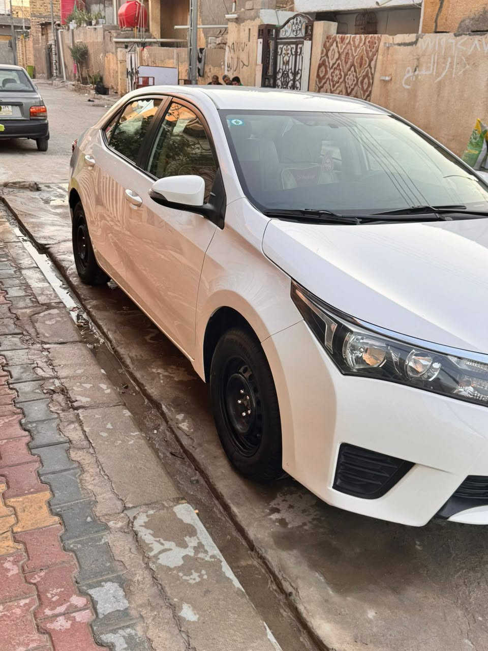 كورلا 2015
شركة العامة
مكفولة كفالة عامة تخم تاير حدادية 
ماشية 82
رقم بغداد انكليزي بأسمي 
لباقي التفاصيل الاتصال على الرقم
***********
