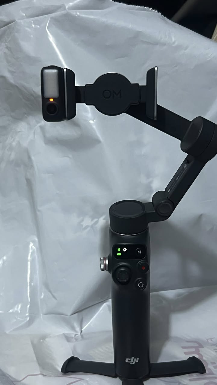 السلام عليكم ستاند مانع الاهتزاز من شركة دي جي اي osmo mobile 7p
السعر ١٦٥ وبيه مجال للاستفسار الاتصال عله الرقم ***********
