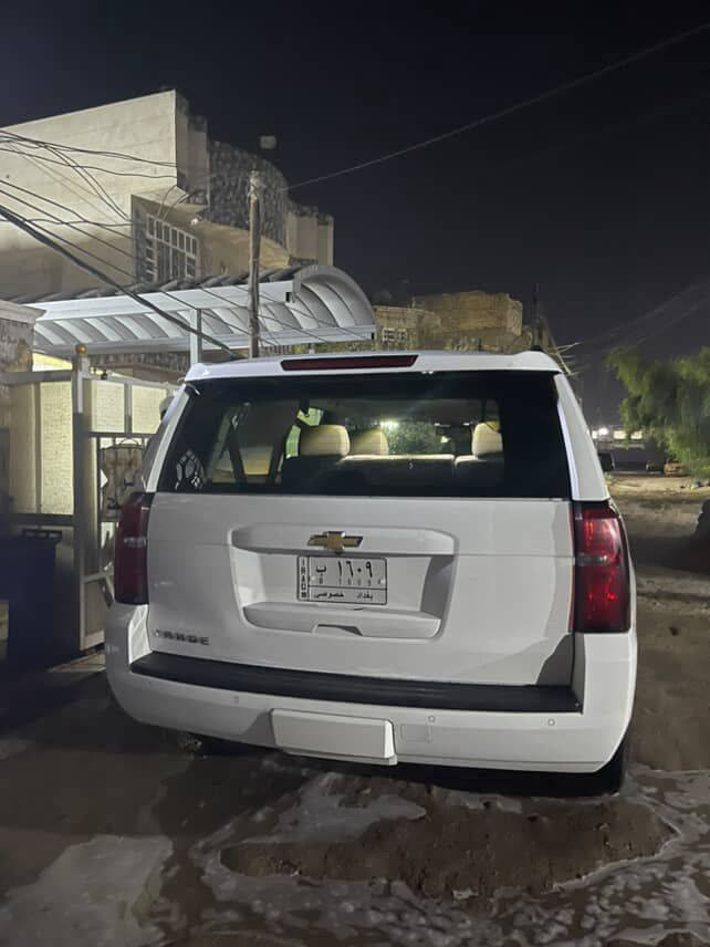 تاهو موديل 20 أبيض امريكي
حادث جاملغ الايمن سعرها 325 وبيه مجال بسيط 
الاتصال على ***********
***********
