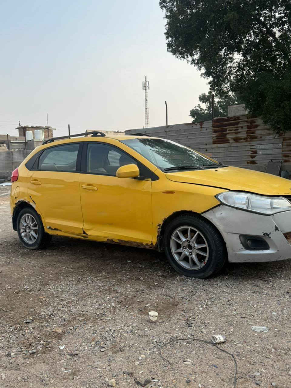 السلام عليكم (شيري فلاوين) موديل 2013مابيهه ضربه بس خياسات وموضحه بس خارجيه  مكينه بيهه خيط بخار وناعمه  كلش كير جديد حداده كلهه نضيفه دواخله نضيفه كلش راعيهه بل بلصره بل اربع تالالف موجود بس ماعندي تواصل ويا ولا واصله
مكاني بصره الزبير 
سعر12 وبيهه مجال
هاتف ***********
