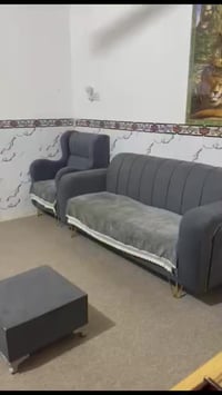 طقم ٧ مقاعد • ما بيه ضرر • حي الجامعي