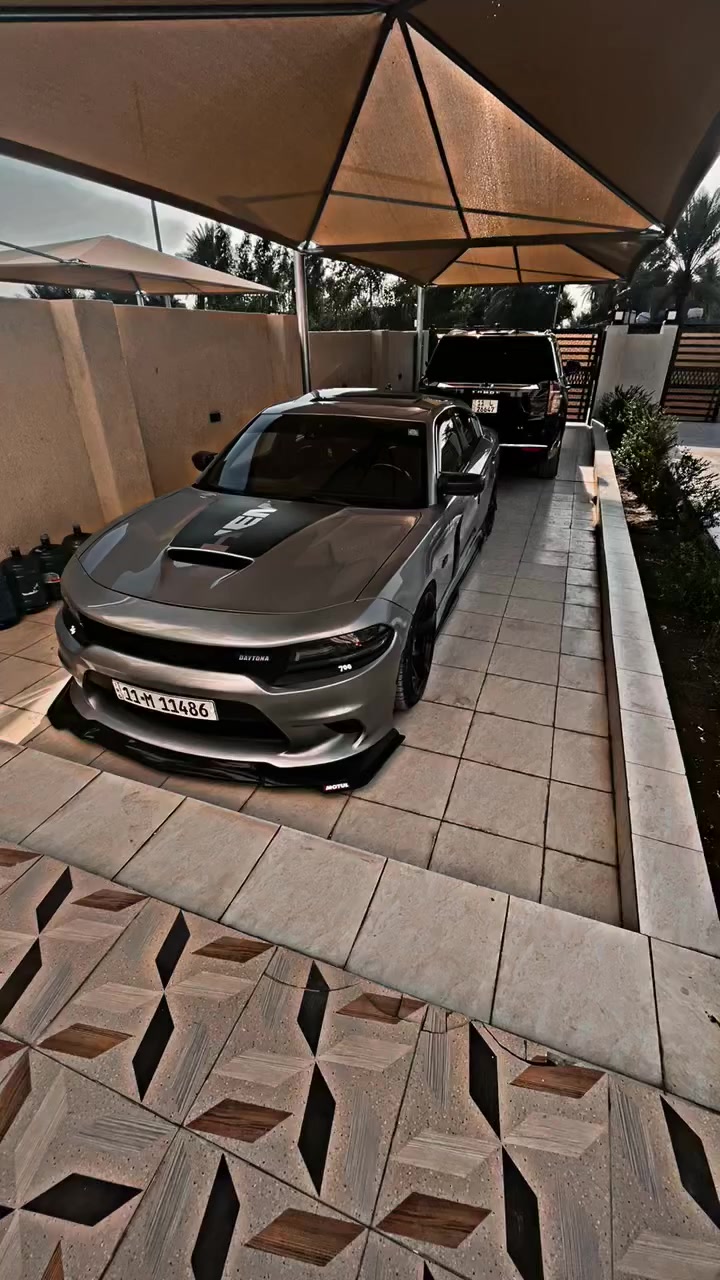 سلام عليكم 
للبيع دوج جارجر موديل 2018 رقم بغداد الجديد والهزه جديده يعني ميحتاج هزه 
RTدايتونه بجم كبس بلادي 
فولللل للخير 
فتحه سقف 
رادار امامي رادرات جانبيه 
كشنات كهربائيه جلد وشامو مختم دايتونه تدفئه تبريد اناره ترحيب ستيرن تدفئه تبريد قطعتين
السياره كلها مختمه دايتونه 
مري قلاب عند بك حساسات خلفيه شاشه كبيره كامره دواره شفتات ستيرن 
صدر امامي خلفي جديد 
إضافات على سياره 
جكات S3
اكس بايب ودون بايب تحكم صوت ريمنوت انسه المرور يعني 
عليها شوته KN بلادي 
دبات سود بلادي 
عليها كاج كان 
سكوبات بيبان 
لحايه ودوسات كلها كاربون فايبر مري باتمان دفيوزر خلفي 
الوياله نجمه تو سايز 
منظومه لد امامي وداخلي متغير على تلفون  
منظومه لايت زنون سعرهن 300 دولار 
دركه ستيرن حرف D بدون rbm 
كفرات على الفجوج + فلنجات تبريد المسغرفه 
سياره واحد على واحد ماشيه 110 كيلو متر نضيف تجي وتشوف بعينك  برمجه مراوح ولف حماوه 82 
حادث قطعتين فقط  البابين السايق والخلفي ايرباك برده فقططط 
السعر 21
الاتصال ***********
