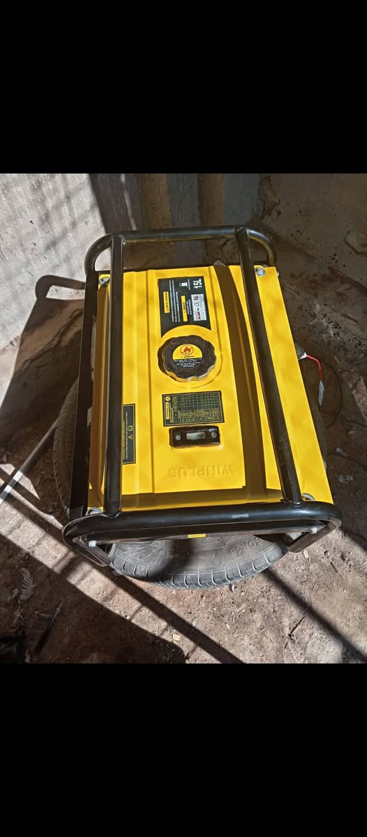 سلام عليكم للبيع مولد أسترا كوري نضيفه كلش أخت جديده  بدون سلف ١٢امبير رقم استفسار ***********
