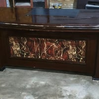 ميز للبيع 07810163487