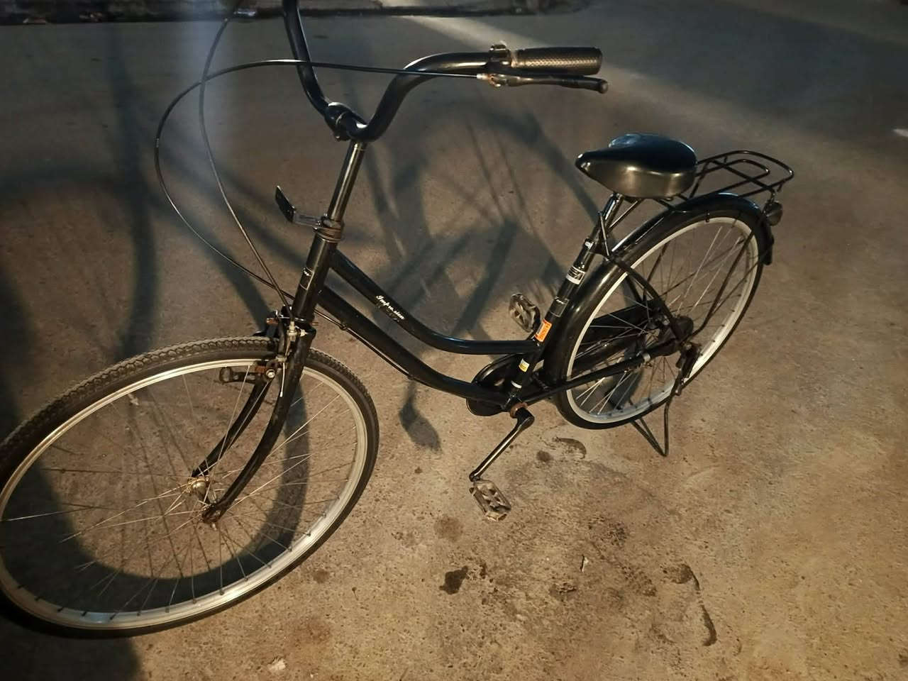 للبيع باسكل عبدالحليم 2018الطفاريات وبريك امامي موجود السعر ٧٠وبي مجال قليل


**إذا كنت صاحب هذا الإعلان وتريد حذفه لأي سبب، رجاءا أرسل رسالة إلى الدعم الفني**