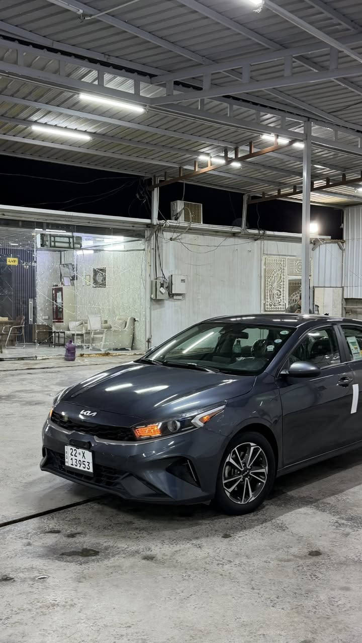 السلام عليكم
فورتي 2023 
مواصفات LX
شاشه كأمره ثلاث وضعيات قياده قياده ذاتيه فول تحكمات ستيرن 
رقم أربيل باسمي 
ماشيه 70 ميل 
ألحادث بنيد فقط مبدل ومصبوغ وخشم الجاملغ بارد 
بدون دواخل شرط 
السعر 148$ 
مكاني بغداد اليوسفيه 
الرقم ***********
