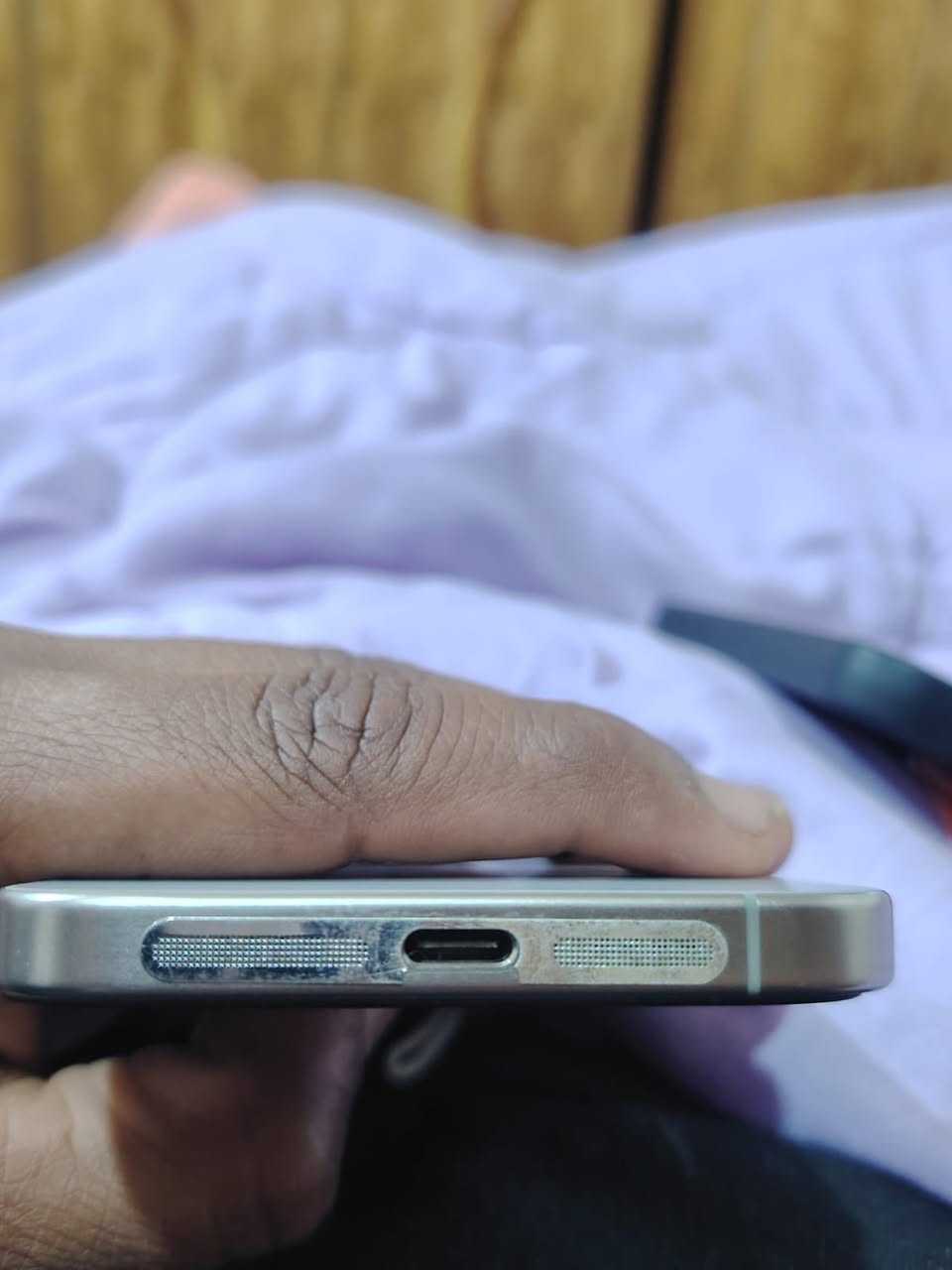 السلام عليكم ورحمة الله ايفون 15برو ماكس ماستر ذاكرة256 شرق اوسط بطارية 92 للمراوس ب S25 ألترا والموبايل استعمال شخصي وشكراً
او S24الترا وينطيني فرق 
مكاني نجف
*********** متوفر واتساب
