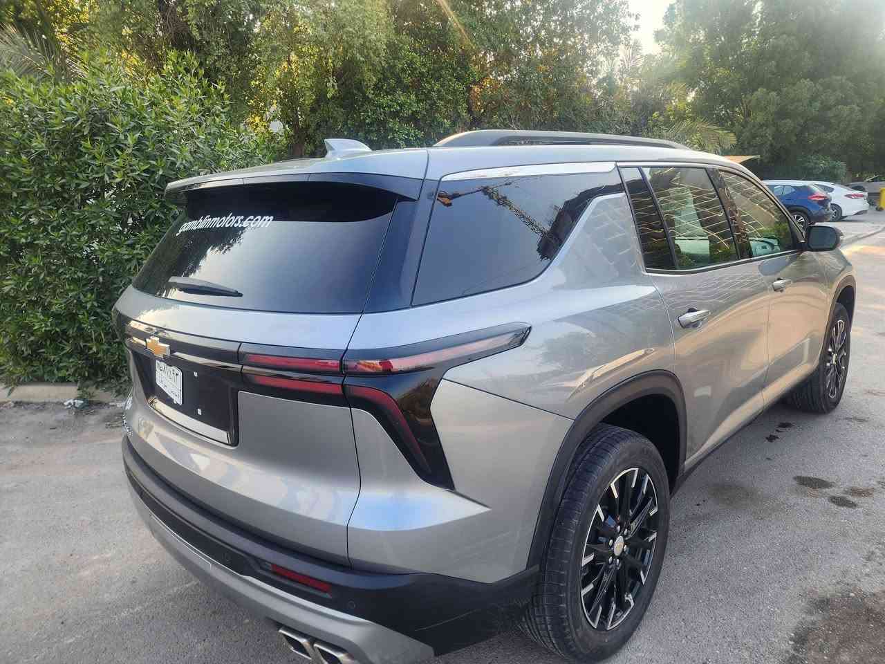 السلام عليكم . ترافلس 2025 وارد امريكي صور الحادث مرفقةبجم كبس ٤ سلندر 2500 تيربو السيارة زيرو ماشية ٤٠٠ ميل فقط فول مواصفات بانوراما كشنات جلد حساسات كامرا رادار امامي وخلفي وجانبي وباقي المواصفات السيارة وضع الشركة بدون رقم السعر 30.500 $ بيه مجال بسيط للاستفسار *********** مكان السيارة بغداد بيع فقطططط
