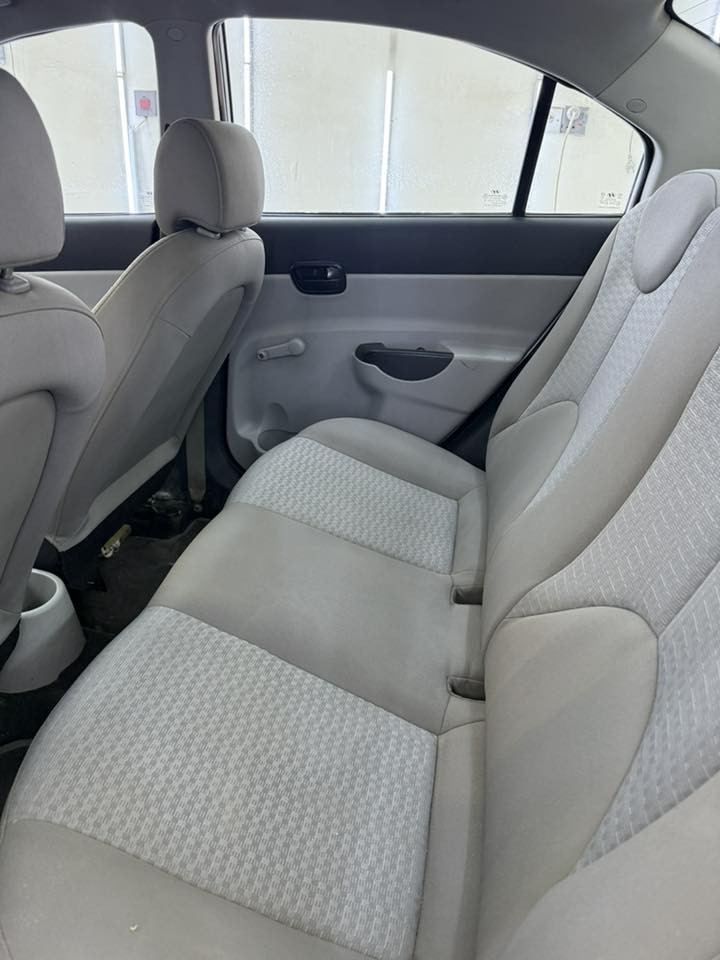 اكسنت 2008 خليجي ماشيه 75 مكينة 1400 بدون اي ظربه سياره بيها فقط كرت 3 اماكن اصغار واضحات بل سونار مكينة كير تبريد كله مكفول السعر 83 بيها مجال بصيط ***********
