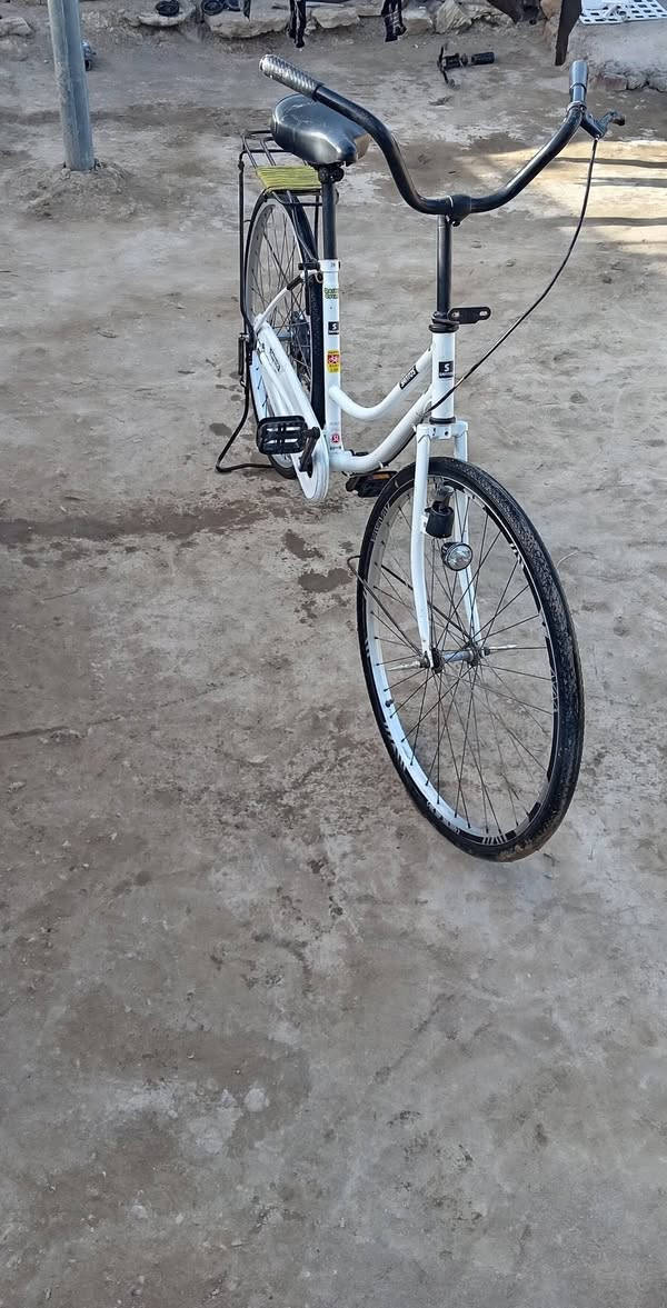 السلام عليكم شباب بايسكل سانتوس للبيع الموديل 16 20 المكان السماوه بالسوير *********** رقم الهاتف
