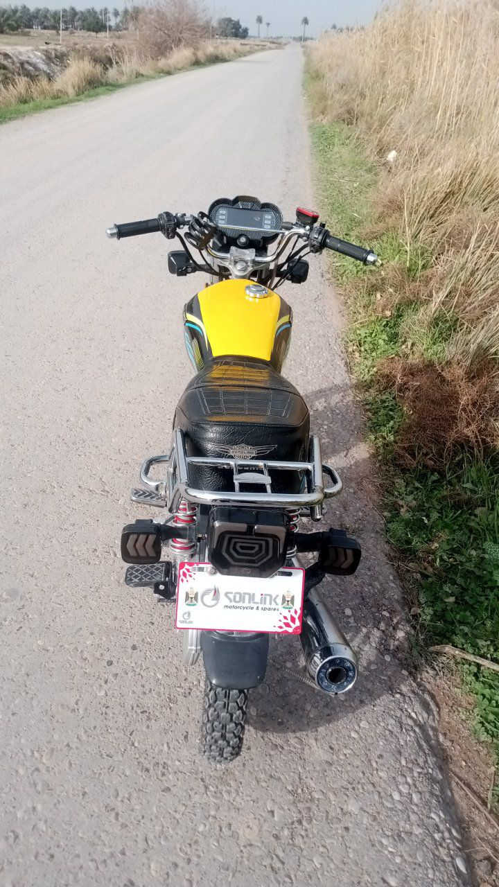 سلام عليكم درجه سيفون موديل 25 محرك 200 كله شغال برغي واحد مامفتوح بيهة بعدهة مال شركه مكاني ديالى ناحيت كنعان  السعر 800وبيه مجال لاتصال ‏‪***********‬‏
