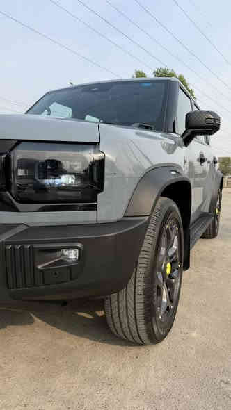 جيتور T2 مديل 2025 
ماشيه 16 الف جديده على ايدي مكفول كفاله عامه من كلشي 
المواصفات  
🔹بانوراما 
🔹حساسات امامي خلفي
🔹5 كامرات  
🔹كشنات جلد 
🔹تبريد قطعتين 
🔹شاشة عرض حجم كبيرة 
🔹ثلاجة 
🔹تشغيل عن بعد وبصمة عدد 2 
🔹انعكاس الشاشة 
🔹منفذ 2 USB
🔹مصابيح LED كافة السيارة
🔹ناقل حركة 7 سرعات
🔹منفذ تايب سي
🔹اوامر وتحكمات صوتية
🔹مثبت سرعة 
🔹محرك 2000 تيربو 6 انضمة قياده
🔹داخل السيارة زيتوني رياضي وكشنات جلد حزام برتقالي رياضي
🔹نظام مراقبة ضغط الاطارات
وبعد بيها هوايه مواصفات 
مكان السياره بغداد السيديه 
 الاستفسار /***********
