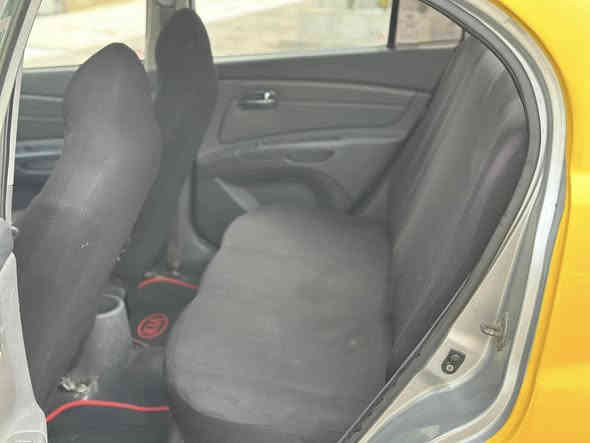 كيا ريو مواصفات برايد
2008 
تلقيطات معجون خفيفه اول صبغه 
بدون ضرر
هيئه غرامات صفر
شرط التحويل 
محرك 16 
محرك وكير شرط 
كابون بانزين 
السعر 105 وبيها مجال 
سياره نضيفه وجاهزه
للاتصال 
***********
***********
