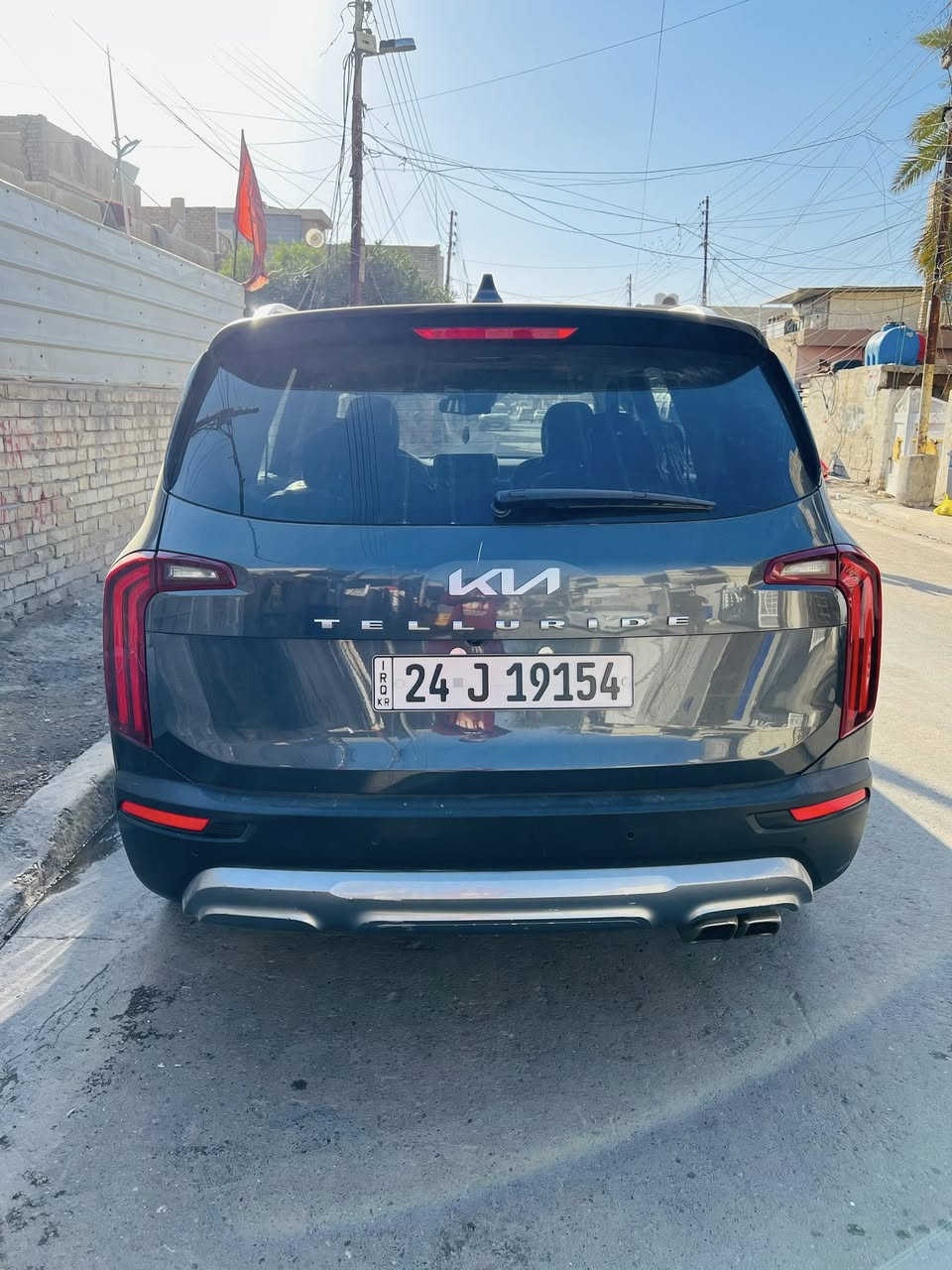 كيه تلورايد مديل 2022رقم دهوك بسمي محرك 3800 شاشه حساس امامي خلفي كشنات منفصل مكفوله من الشاصي والغد بيها بابين السعر 205 وبيها مجال ***********مكاني بغداد
