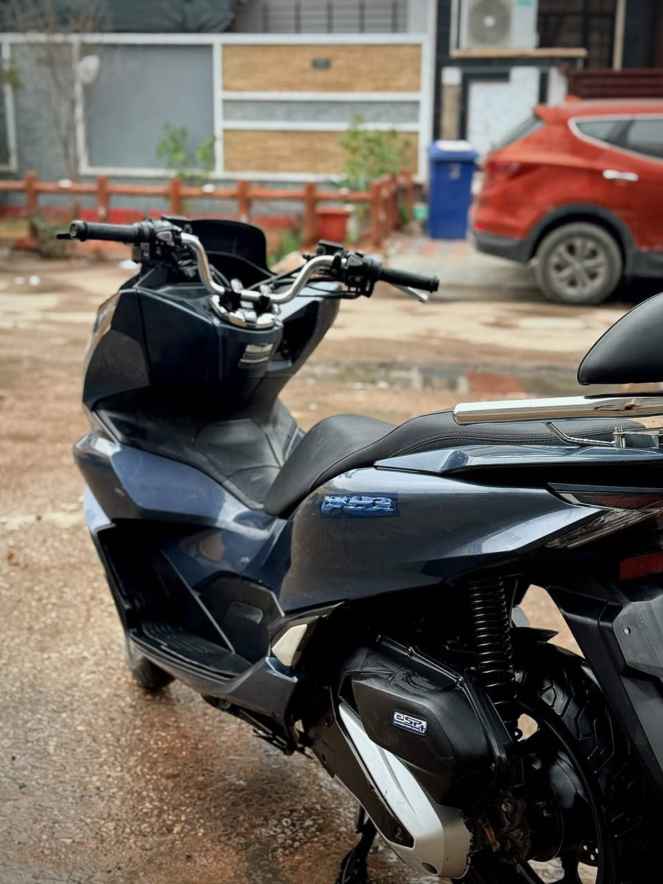 السلام عليكم Pcxجيل الرابع (كوري )الدراجه كفالة عامة جديدة مكينة 150دراجة جديدة للبيع او المراوس بجيل الثالث ياباني
***********
***********
مكاني بغداد زيونة او مدينة الصدر 
14 وبية مجال
