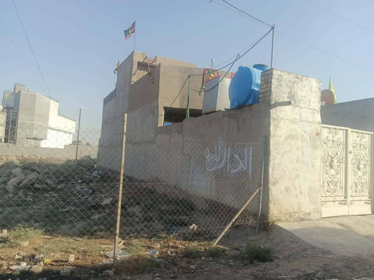 🏡 بيت للبيع – السياحي /  خلف معمل الادوية
للبيع بيت سكني مرتب ونظيف بمساحة 150 متر في السياحي _ خلف معمل الادوية 

✅ 2 غرف نوم

✅ استقبال كبير بمساحة 3×5 متر

✅ صالة 

✅ مطبخ 

✅ صحيات خارجية وحمام داخلي

✅ يوجد ماء وكهرباء

✅ البيت مرتب وجاهز للسكن

💰 السعر : اتصل وتدلل

للاستفسار والمعاينة يرجى الاتصال على الرقم:

📞 (***********) 

فرصة مناسبة للراغبين بالسكن في منطقة هادئة .
