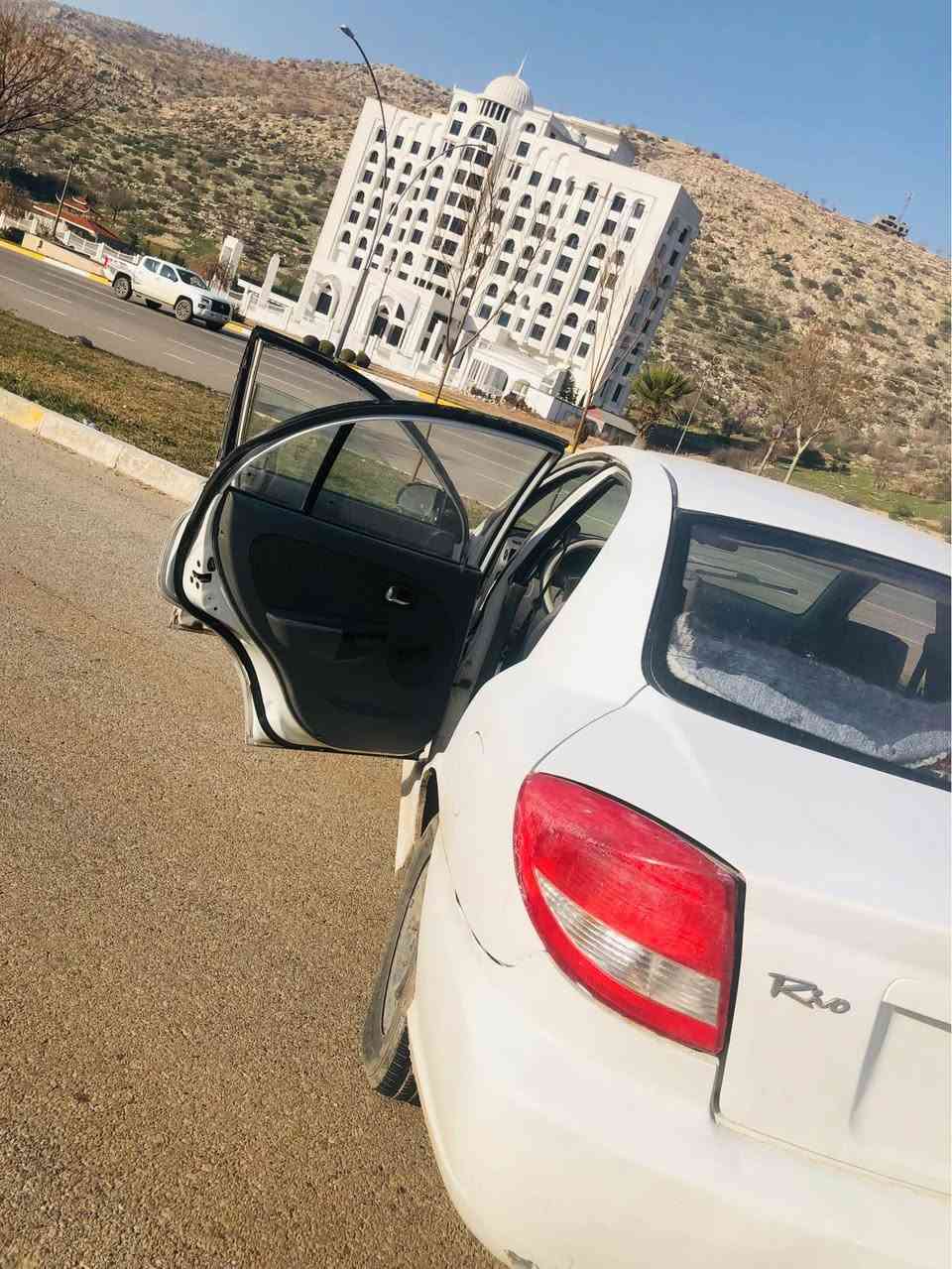 كيا ريو ٢٠٠٤ عام بغ بو جواني منفيست زور خاوينه مالي فقيره بي مصرف جهـ دهوك سعر ٢٦ مجال. وقم ت *********** واتساب دهوك, العراق
