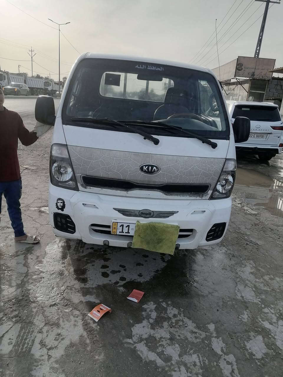 سلام عليكم كيه فحل للبيع موديل ١٣ رقم بغداد انكليزي مكفول ما عده تصليح بالتكمه  وباب مبدل وتصليح بالربع مكينه شرط لا تنقيص ولا بخار حداديه كير اكسن محور ١٤ واستد ٢٧ السياره غرفتهه مسكر مشدود وشاشه جاهزه للعمل السعر ١١٥ وبيهه مجال المكان بابل الكفل رقم تلفون ***********
