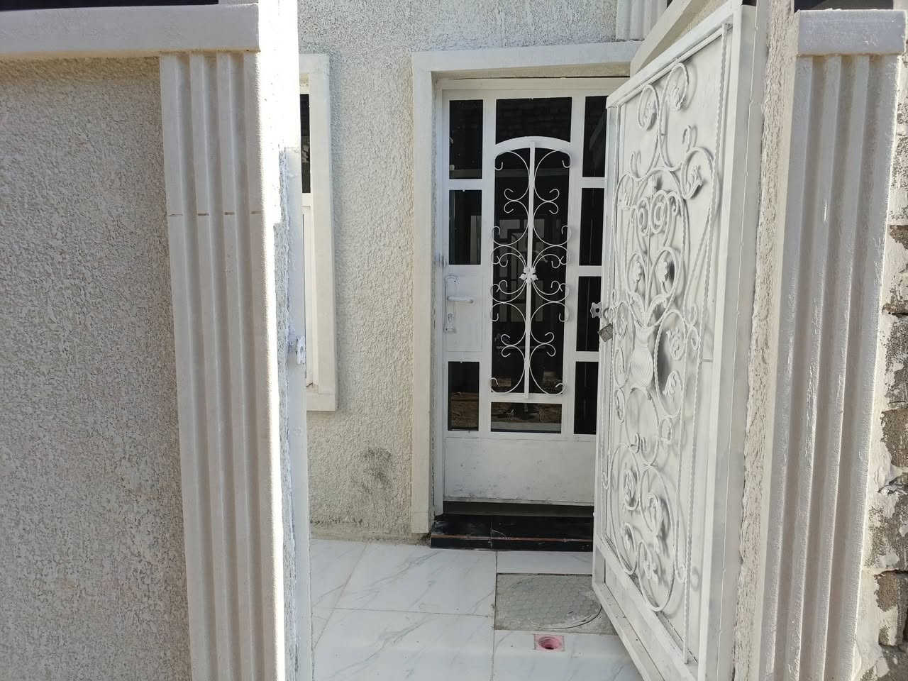 دار للبيع طابو زراعي سند 25 المساحة 40م عكادة غرفة نوم مطبخ ترك حمام تواليت خارجي البيت فارغ جيب غراضك واكعد السعر 24 وبي مجال بسيط ***********
