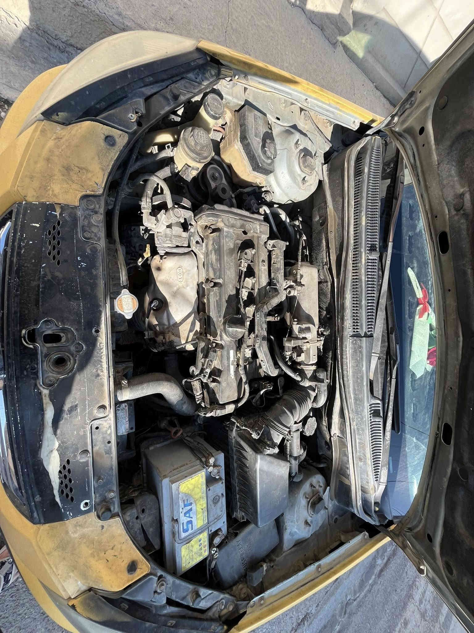 سلام عليكم ورحمة الله وبركاته 
سياره كيا ريو للبيع ٢٠٠٦ 

سياره جاهزه من كلشي بوجهك عشارع ما تصرف ربع عليه 

وراد كندي 

.  كير توماتيك 

محرك ١٦ 

السياره بسمي 

رقم هزه جديده 

ضرر جاملغ الامامي جه السايق 

مكلفً بل نشر اتصال مع صاحبه مباشر 

سعر ٨٥

***********

***********
