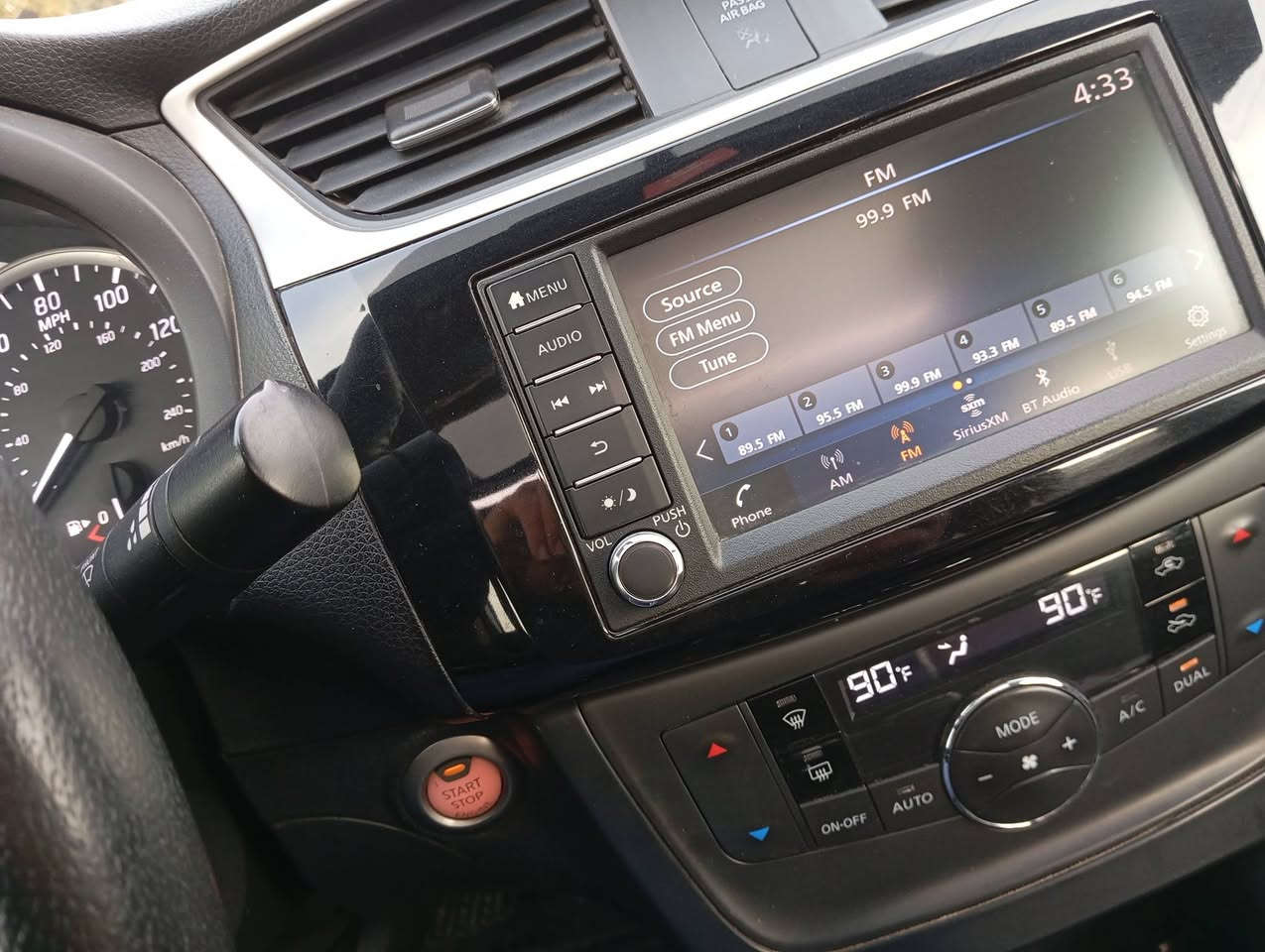 مكلف بالنشر وبيع مستعجل / نيسان سنترا ٢٠١٩ فول بصمة + سلايت + رادار امامي وجانبي + تبريد لمس + ويل كروم الضرر موضح بالصورة شرط بدون دواخل رقم اربيل جديد وسنوية جديدة + كابون بانزين ( السعر ١١٦ ورقة وبيها مجال ) للاتصال بالرقم *********** او *********** (***********)  (***********)
