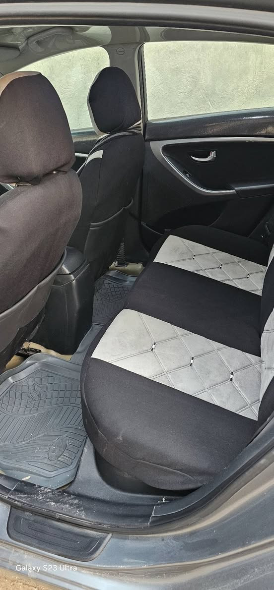 السلام عليكم 
النترا Gt 2016 
محرك 2000gdi 
ماشية 180 mil 
رقم بغداد انكليزي 
بيها بنيد وباب وجاملغ جهة  بصف السايق صبغ بدون دواخل
محرك لا تبخير ولا تنقيص نشط وكيرAT مكفول خير من
 الله السيارة عليها ادامة كاملة 
السعر 92 $وبيها مجال مكانها بغداد 
***********
