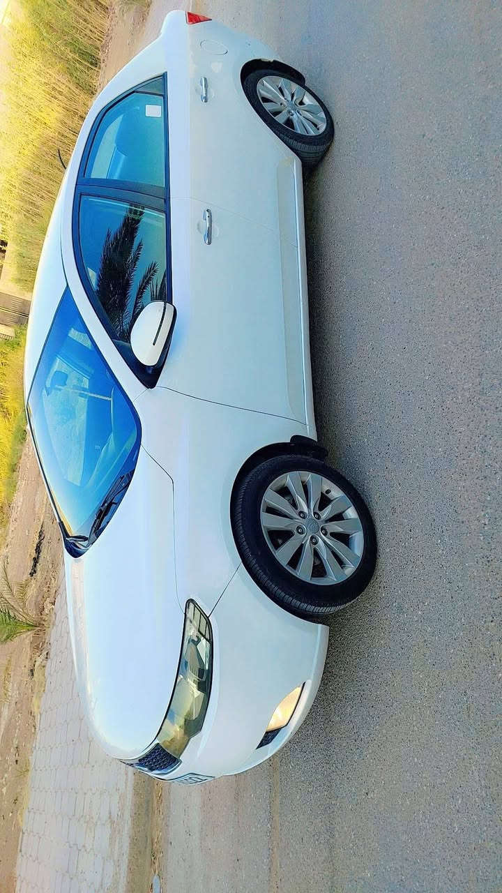 السلام عليكم الربع 🫡
للبيع سيراتو 2013خليجي #رقم_بغداد #بأسمي
نص فول تحكم استيرن اشاير بالمري وشفط و حساس خلفي + 4  دسك المواصفات المرغوبة 
محرك1600 كَير 6 نمرة بالشرط كفاله لا تنقيص ولا تبخير 😊
5 ويل كب 17 حجم 👍
سنوية بأسمي 2028 هزة جديدة تحويل فقط
السيارة بيه قطعتين فقط جاملغ أمامي صفحه اليمين .. والبنيد رش فقط بدون دواخل فقط مكان السيارة بغداد المدائن سلمان باك 
السعر 110 وبيه مجال بسيط كلش 
*********** متواجد فيس
