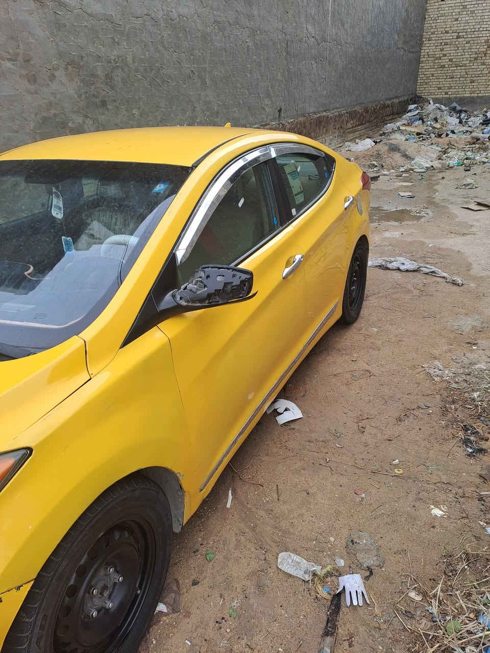 ألنترا ٢٠١٢ مكينه مجفته كير جديد تخم تاير دوشمه جديده حداديه جديده منظومه غاز جديده هزه جديده رقم جديد هيئا وغرامات مصفره السعر ٩٥ وبيه مجال رقم الهاتف ***********
