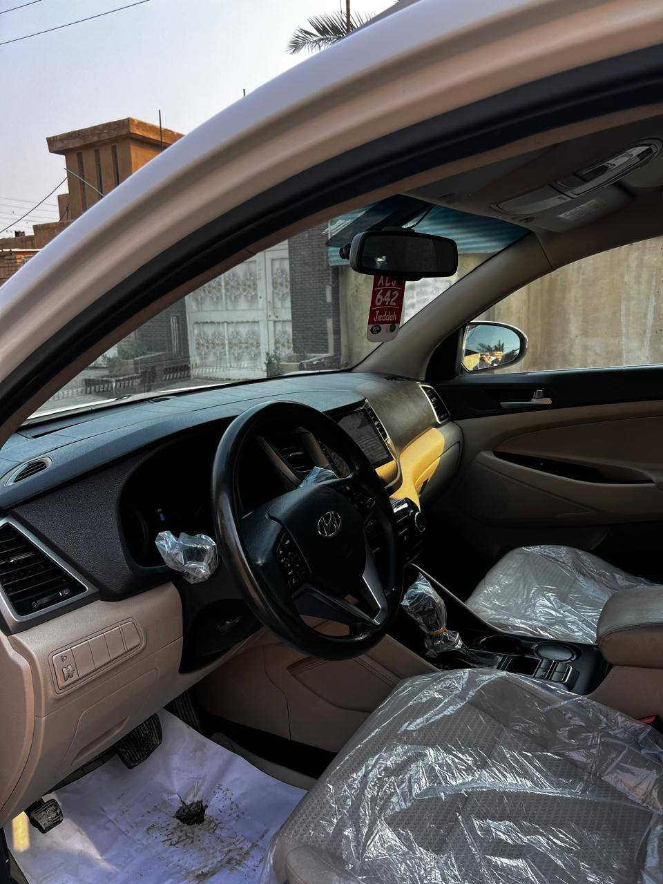 السلام عليكم
توكسان 2016 خليجي شكل 18
بيه كارت بشفه بنيد باقي كفاله عامه
رقم نجف مداور ثاني يوم
السعر 170 مع مجال لشراي
مكاني نجف
الاسفسار ***********
