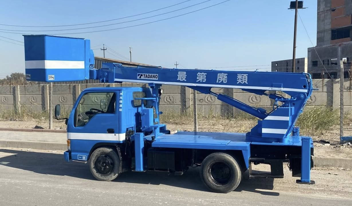 السلام عليكم باسكت كوب للببيع 16 متر ازوزه موديل 1992
هيدروليك تحكم فوك وجوه السياره مكفولة معمره لجمالية فقط عنوان بغداد استفسار ***********
